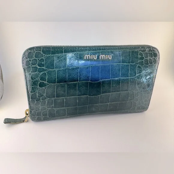 Miu Miu Continental Croc Embossed Zip Wallet Rare Verde Petrolio Authentic - Picture 14 of 14